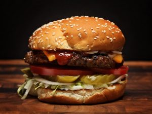 Asal Mula dan Perkembangan Hamburger